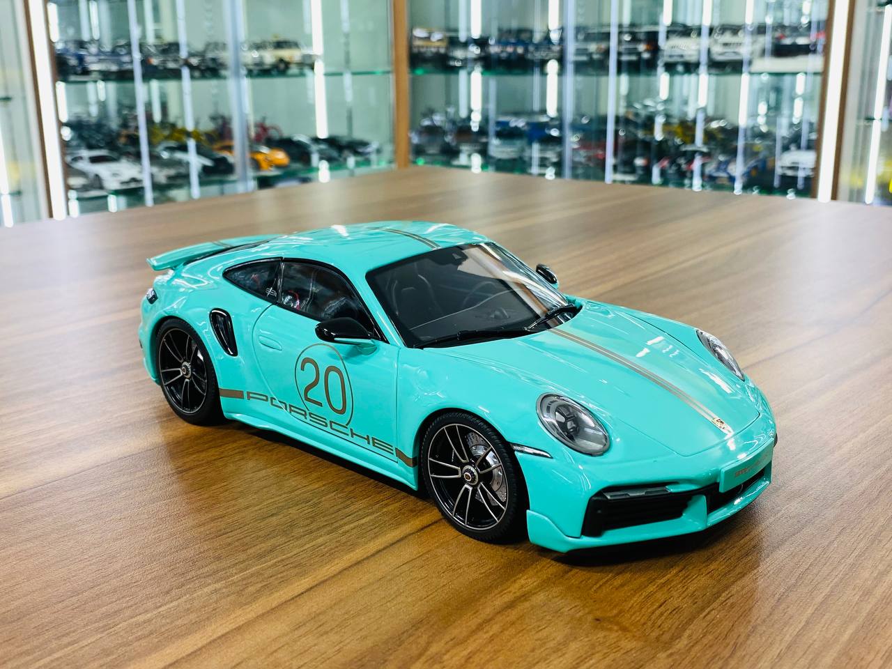 1/18 Diecast - Minichamps Porsche 911 Turbo S Coupe Sport Design 2021 –  dturman.com