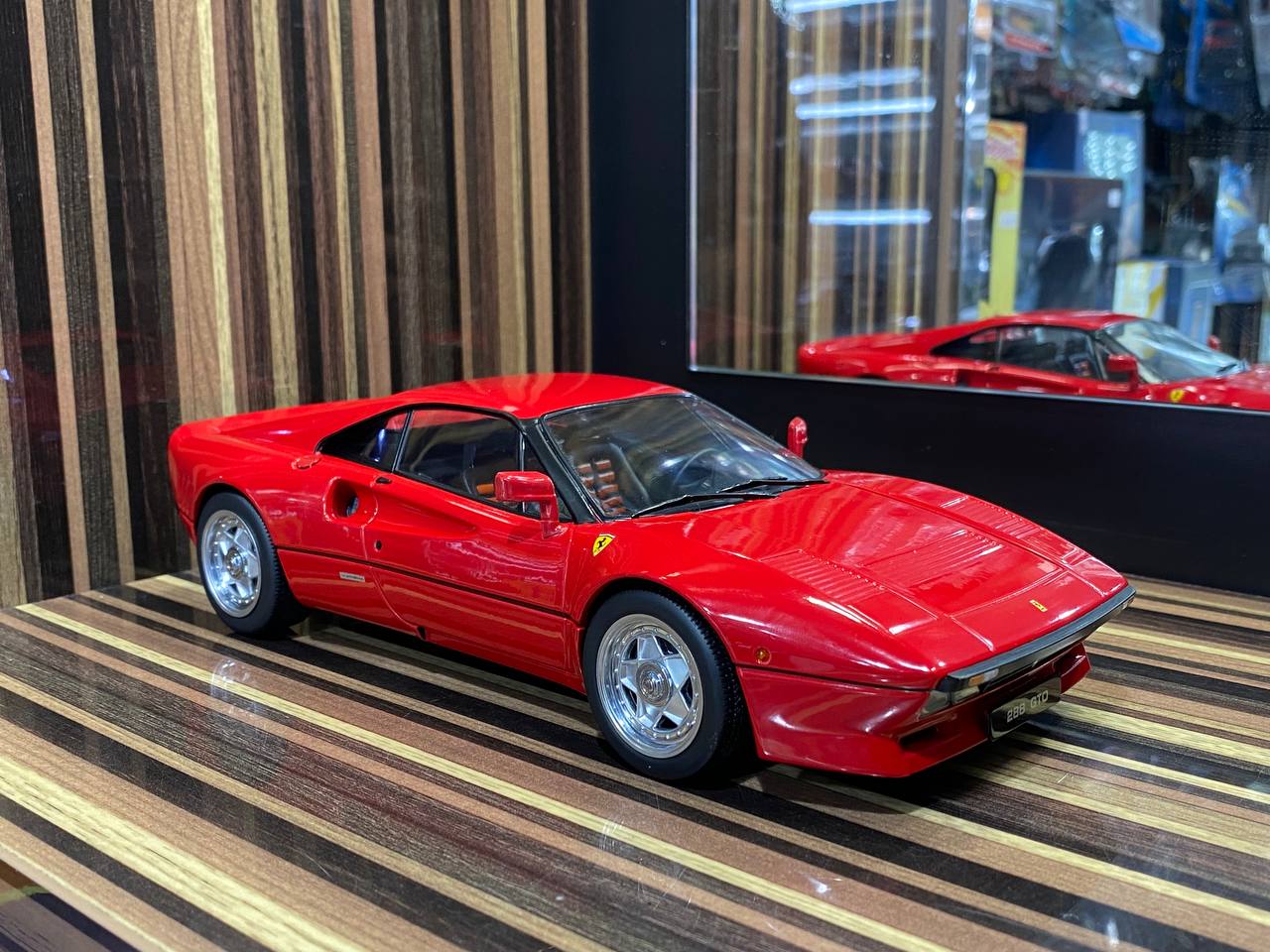 KK Scale Ferrari 288 GTO 1984 [1/18 Red Resin] –