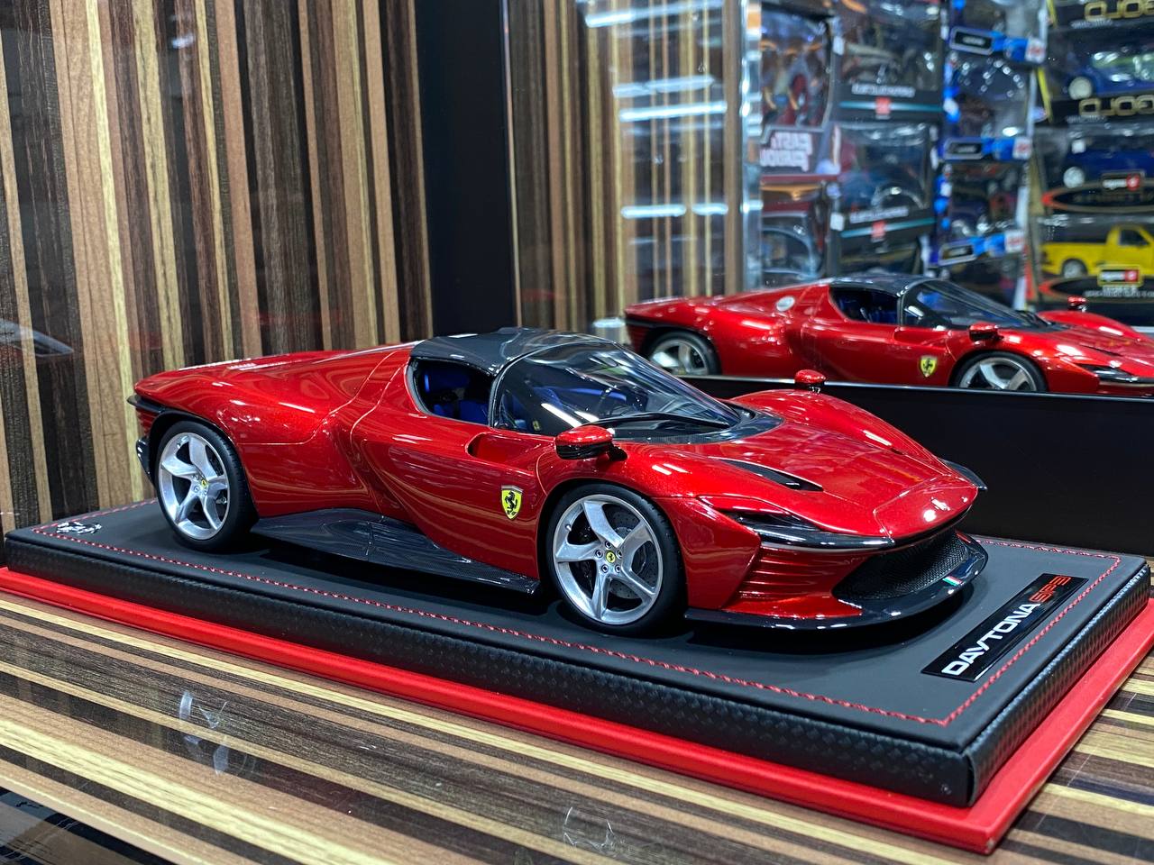 1/18 Resin Ferrari Daytona SP3 Rosso Magma Red Miniature Car by MR Col –  dturman.com