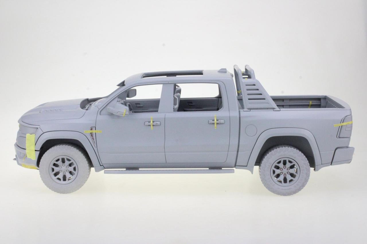 [Pre-Order] Exclusive 1/18 Dodge Ram TRX [Black Glossy] – Limited Edition (40 pcs) | Price: 1950 AED