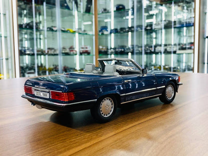 1/18 Diecast Norev Dealer Edition Mercedes-Benz 300 SL 1963 in Blue Metallic