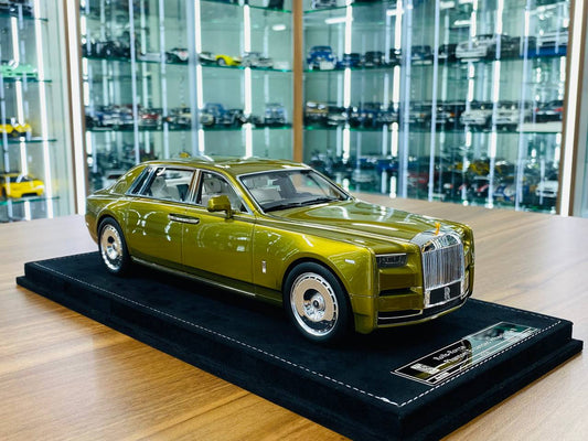 1/18 Resin Model - H&H Rolls Royce Phantom Extended Wheelbase Series II Partridge Gold