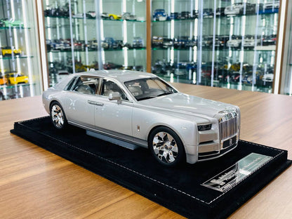 1/18 Resin Model - H&H Rolls Royce Phantom Extended Wheelbase Series II Moonlight Silver