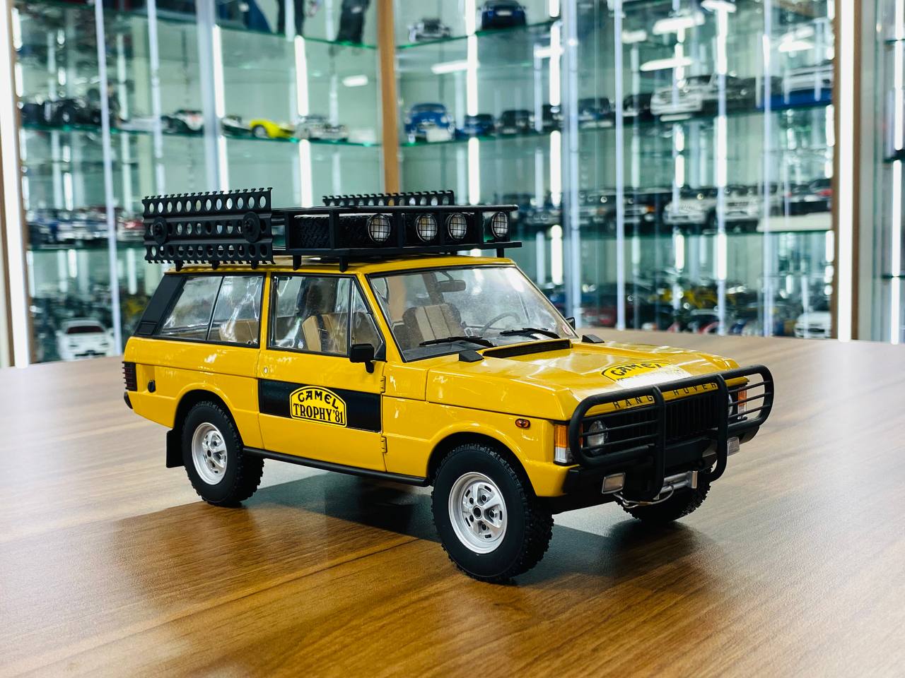 1/18 Diecast Land Rover Range Rover "Camel Trophy Sumatra 1981" Yellow Almost Real Scale Model Car