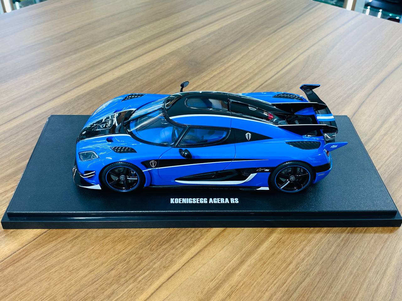 1/18 Resin Model GT Spirit Koenigsegg Agera RS - Blue/Black