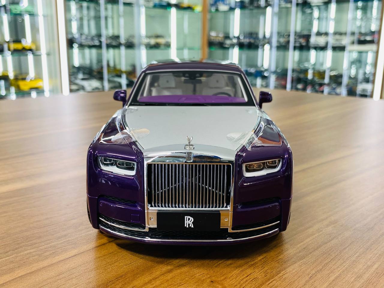 Kengfai Rolls Royce Phantom VIII - 1/18 Diecast, Full Opening, Purple/Silver