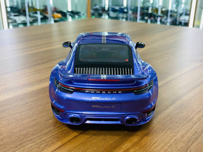 Minichamps Porsche 911 Turbo S Coupe Sport Design 2021 - 1/18 Diecast, Purple