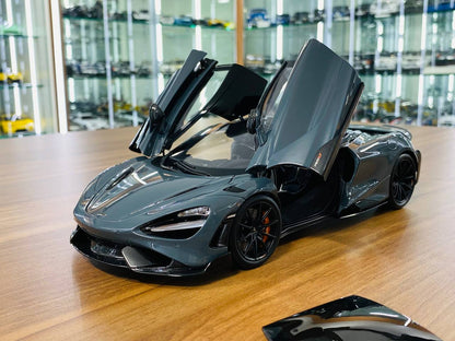 HDP McLaren 765 LT - 1/18 Diecast, Ceramic Grey, Limited to 600 Pieces