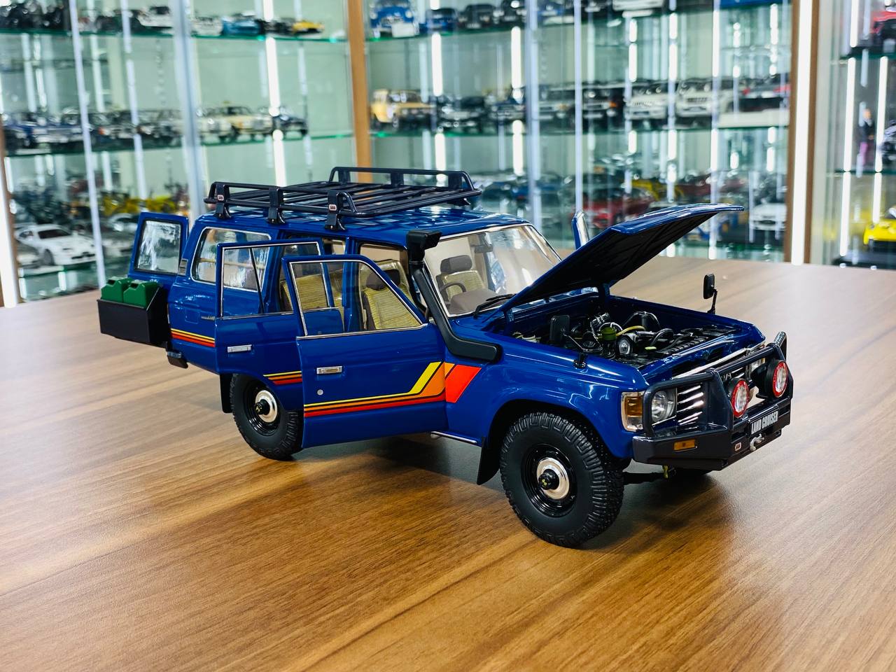 1/18 Diecast Toyota Land Cruiser 60 blue with sticker Kyosho Scale Model Car