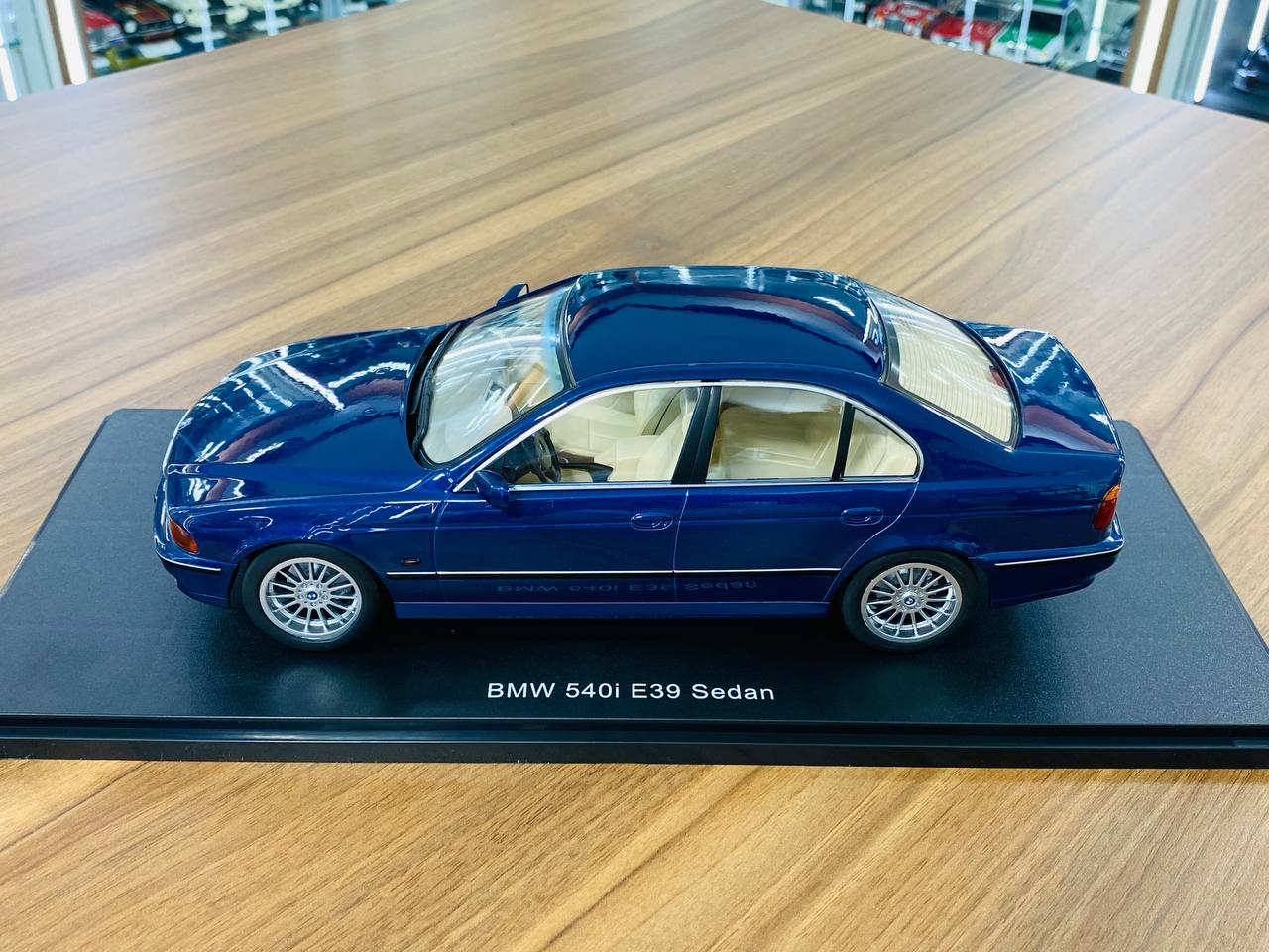 1/18 Diecast KK Scale BMW 540i E39 Sedan blue