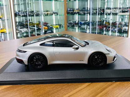 1/18 Diecast Minichamps Porsche 911 Carrera 4 GTS Silver