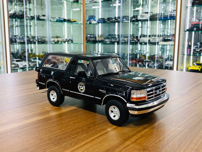 GreenLight Ford Bronco 1992 (Yellowstone) - 1/18 Diecast, Black