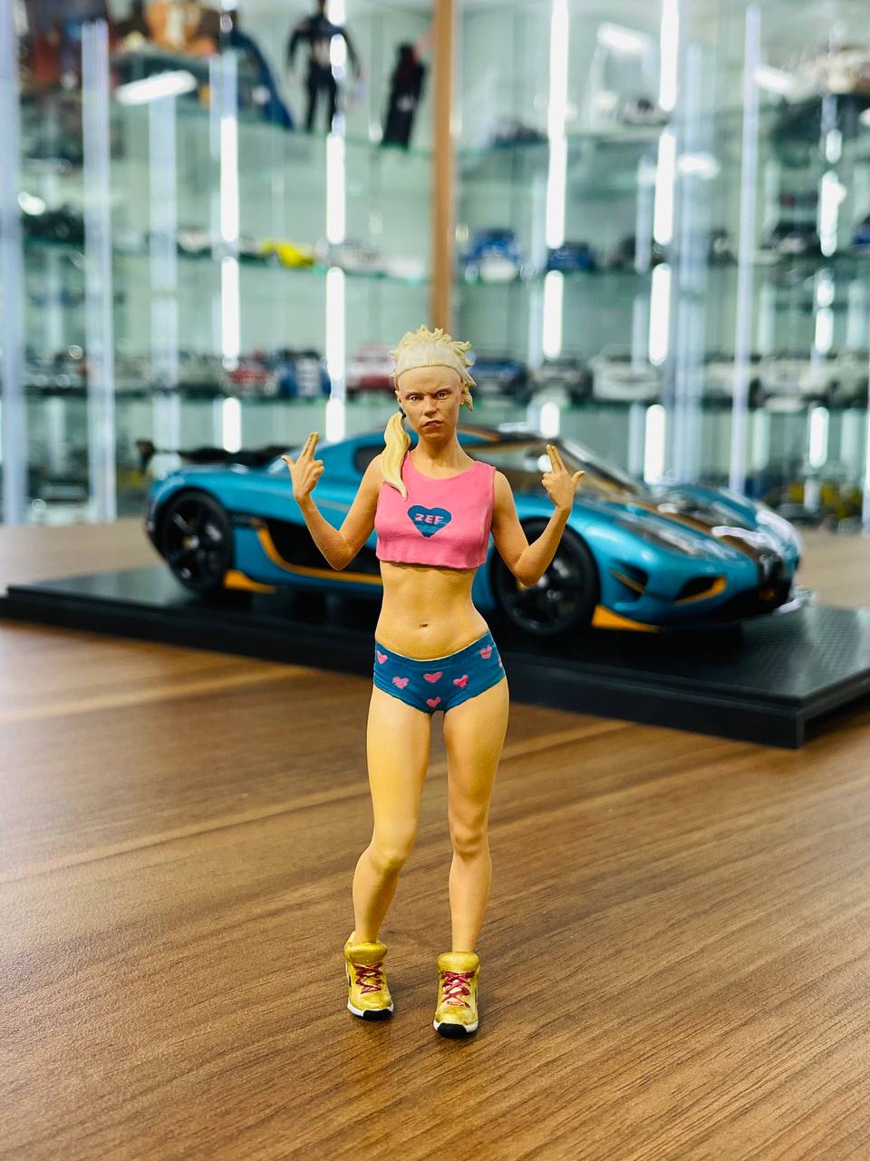 1/18 Scale Figure (Hand Made / Painted) Yolandi Visser