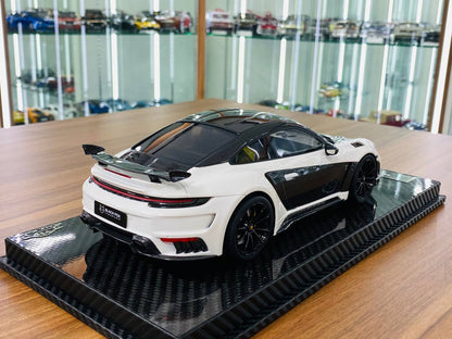 VIP Model Porsche 992 Stinger GTR Resin Model - White/Carbon | 1/18 Scale