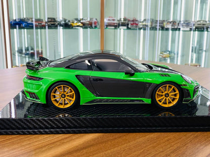 VIP Model Porsche 992 Stinger GTR Resin Model - Green/Carbon | 1/18 Scale