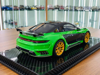 VIP Model Porsche 992 Stinger GTR Resin Model - Green/Carbon | 1/18 Scale