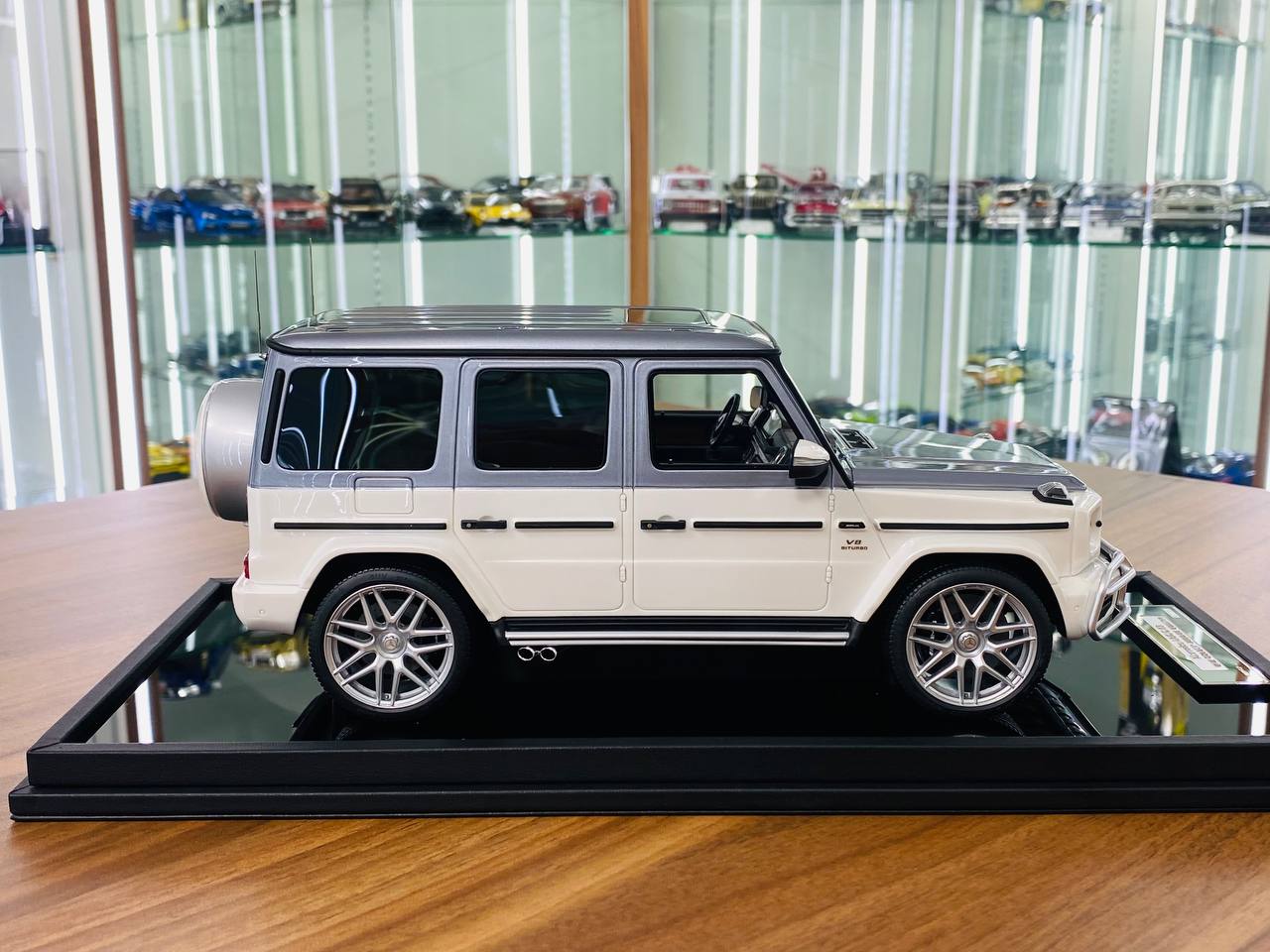 1/18 Mercedes-Benz G-Class G63 AMG W463 V8 Biturbo 2019 Tiffany Blue M –  dturman.com