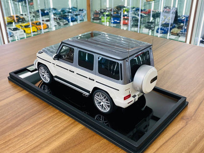 Exclusive Mercedes-Benz AMG G-63 UAE Golden Jubilee Edition Model Car Motor Helix