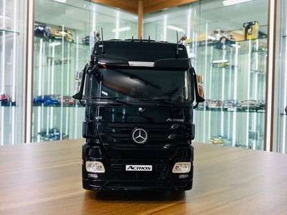 1/18 Diecast Miniature Mercedes-Benz Actros Black Model Car