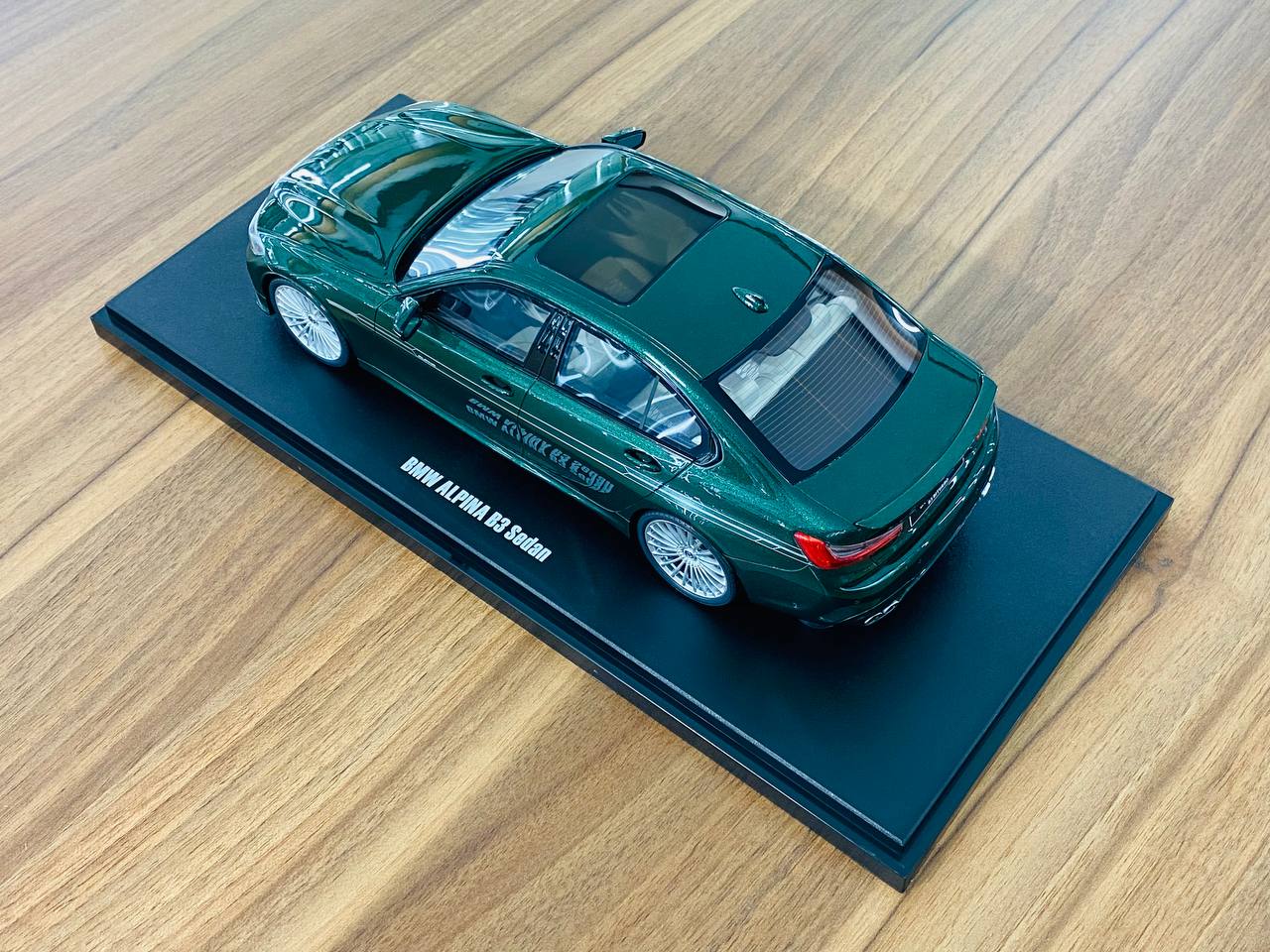 1/18 Resin Model - GT Spirit BMW Alpina B3 Sedan Dark Green