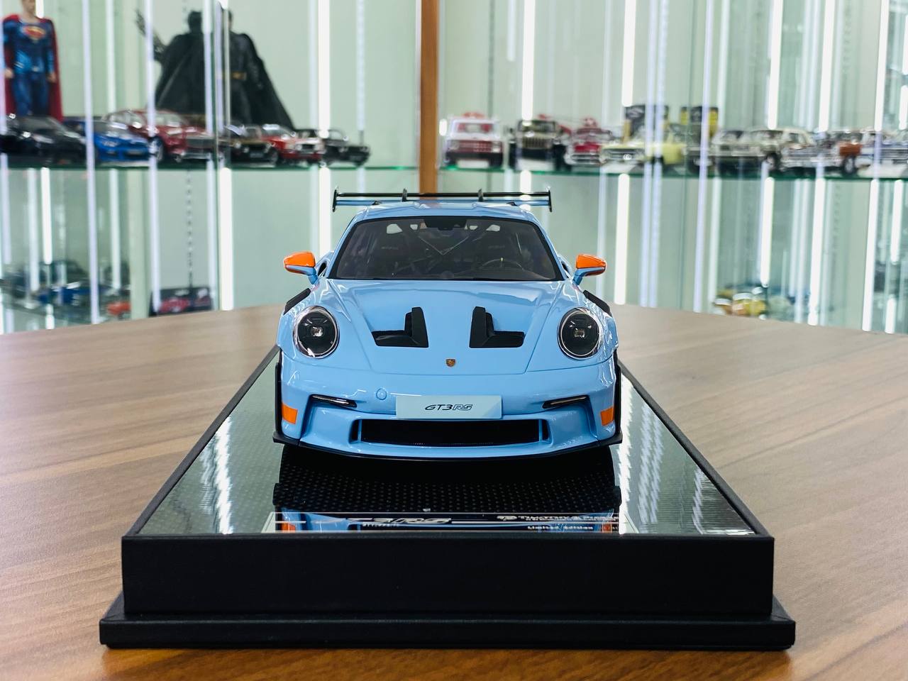 1/18 Resin Model - Timothy & Pierre Porsche 911 GT3 RS Gulf Edition