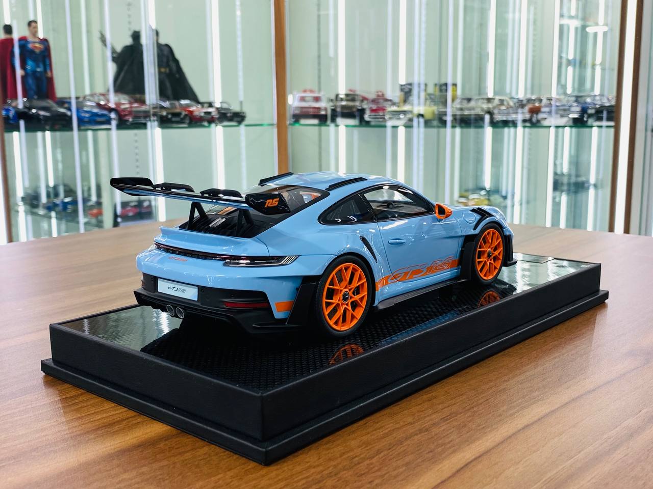 1/18 Resin Model - Timothy & Pierre Porsche 911 GT3 RS Gulf Edition