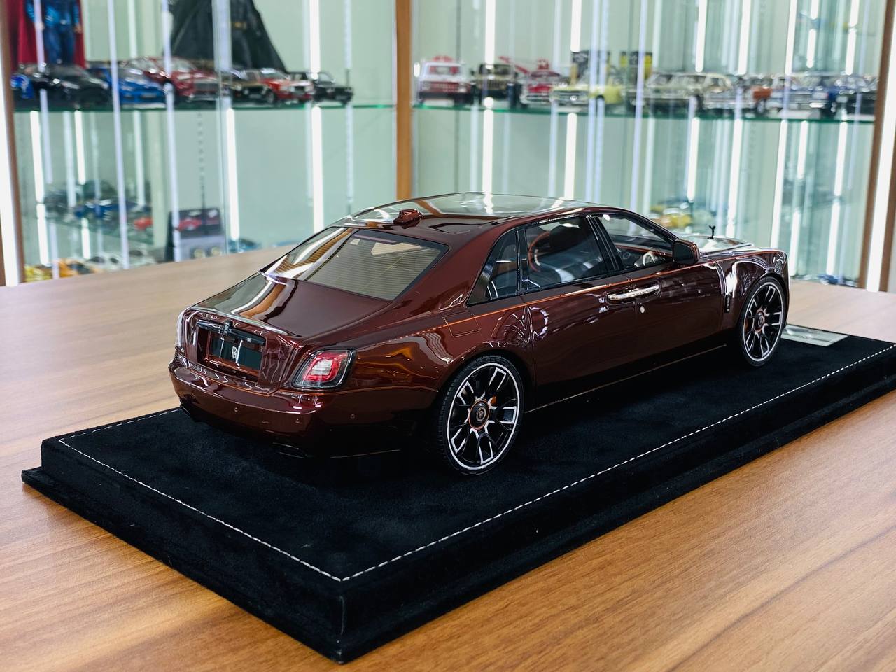 1/18 Resin Model - H&H Rolls Royce Ghost Black Badge in Brown, Limited to 25 Pieces