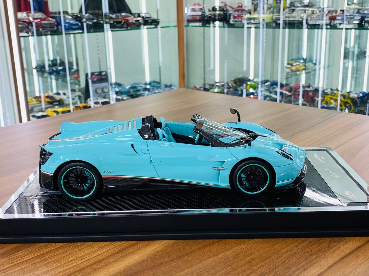 Limited Edition YY Model Pagani Huayra BC Resin Model - Baby Blue | 1/18