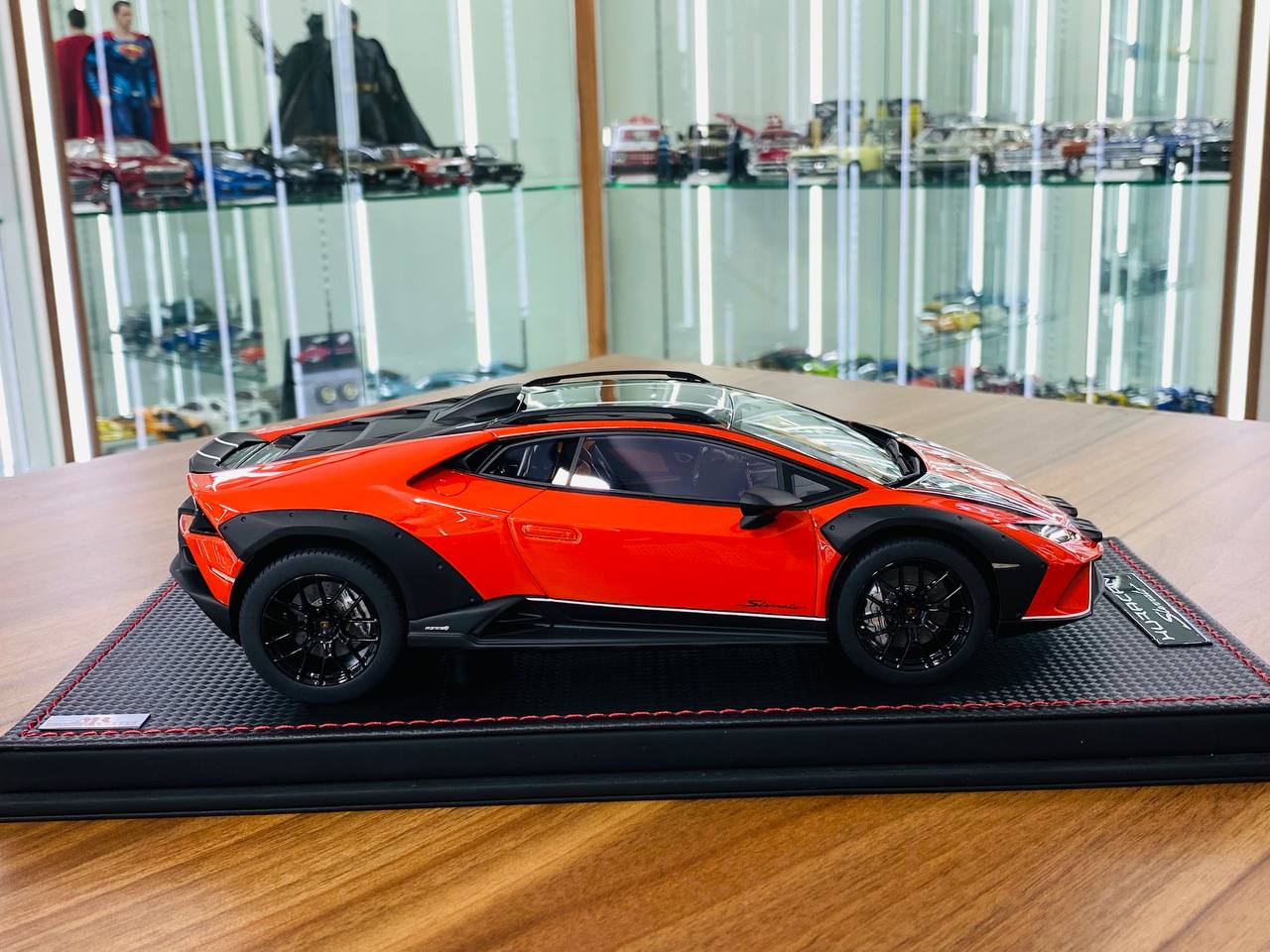 1/18 Resin Model - MR Collection Lamborghini Huracan Sterrato