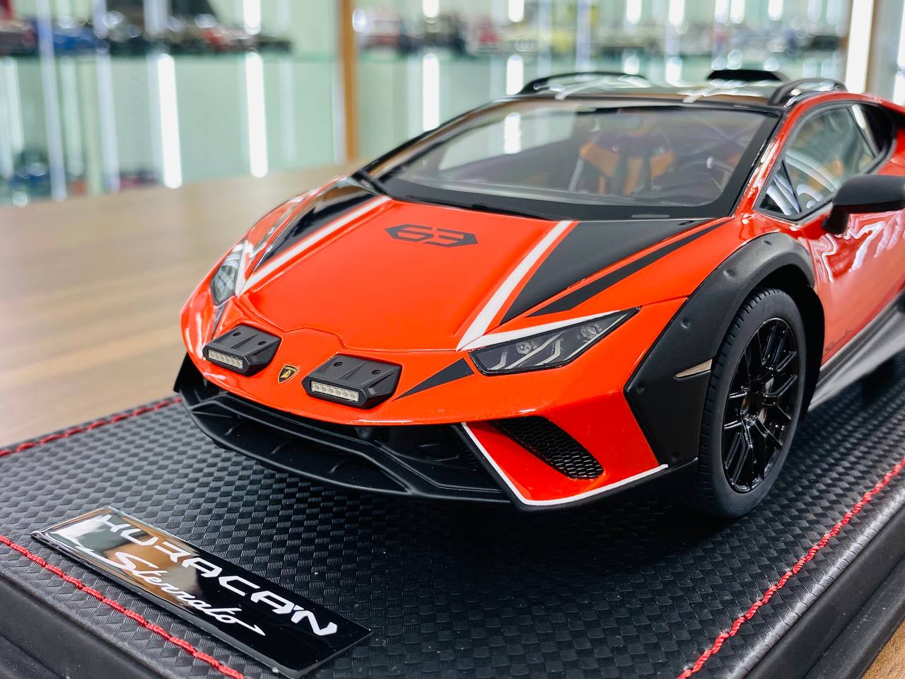 1/18 Resin Model - MR Collection Lamborghini Huracan Sterrato