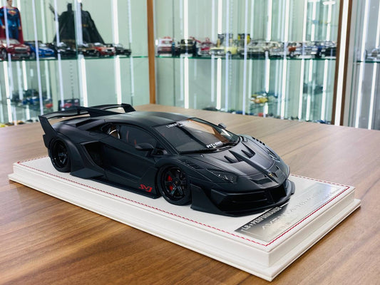 1/18 Resin Davis & Giovanni Lamborghini AVENTADOR GT EVO Matt Carbon Fiber Limited- 80 pcs