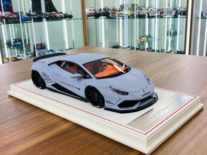 1/18 Resin - Davis & Giovanni Lamborghini Huracan Duck Tail in Grey, Limited to 1 Piece