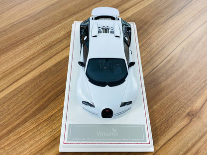 1/18 Resin Davis & Giovanni Bugatti Vincero Mansory  matt pearl white , gloss dark red carbon Limited