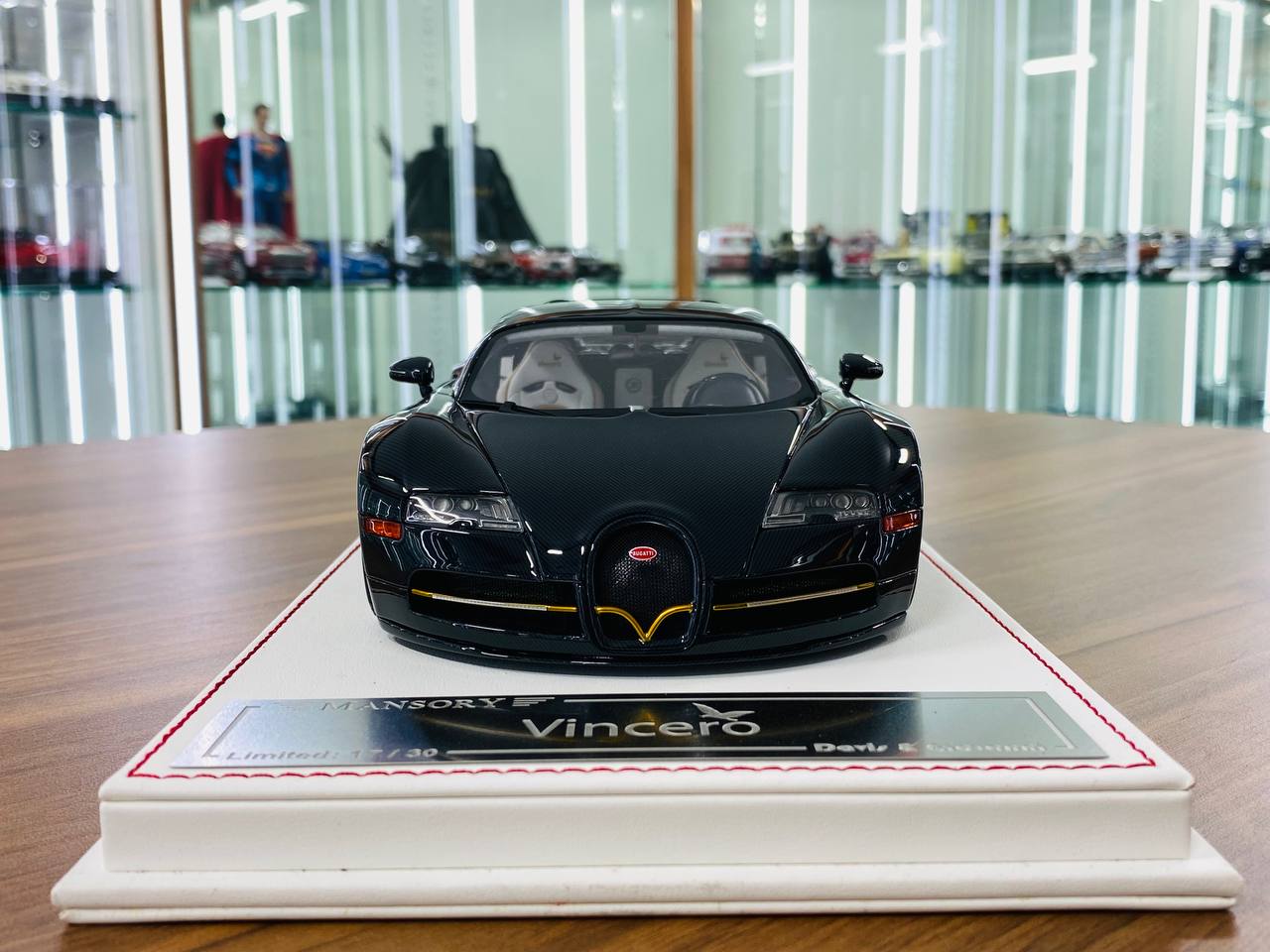 1/18 Resin Model - Davis & Giovanni Bugatti Vincero Mansory in Carbon Fiber with White/Black Interior, Limited to 30 Pieces