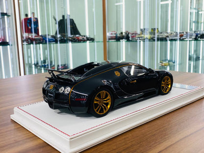 1/18 Resin Model - Davis & Giovanni Bugatti Vincero Mansory in Carbon Fiber with White/Black Interior, Limited to 30 Pieces