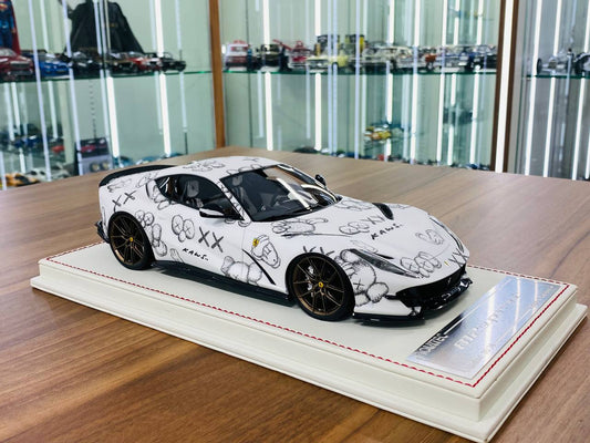 1/18 Resin Model - Davis & Giovanni Ferrari 812 Superfast in Matt White with KAWS Graphic, Limited to 36 Pcs