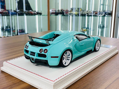 1/18 Resin - Davis & Giovanni Bugatti Vincero Mansory in Tiffany Blue, 01/01 Limited Edition