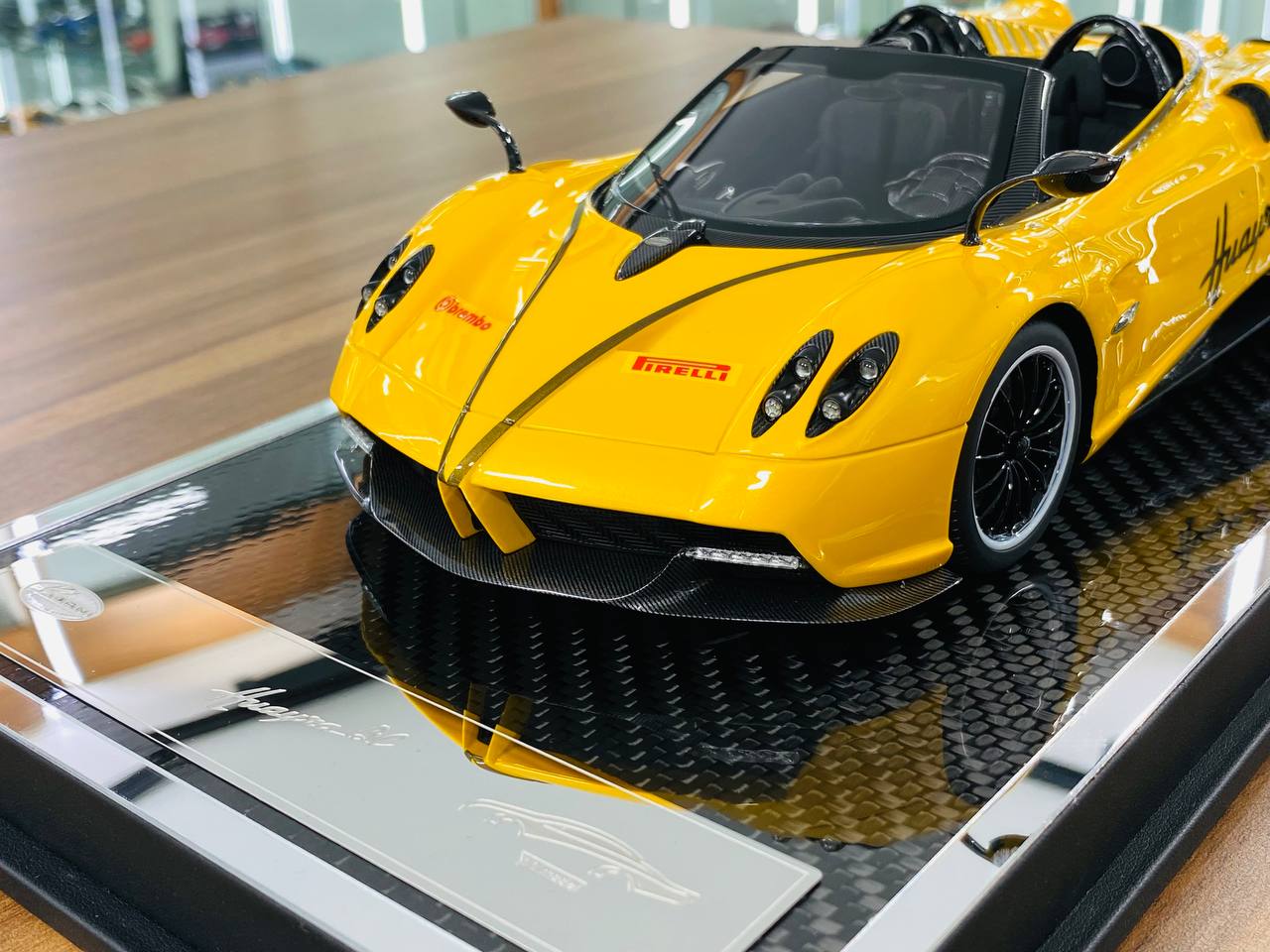 1/18 Resin Model - YY Model Pagani Huayra R BC in Yellow, Limited to 20 Pieces