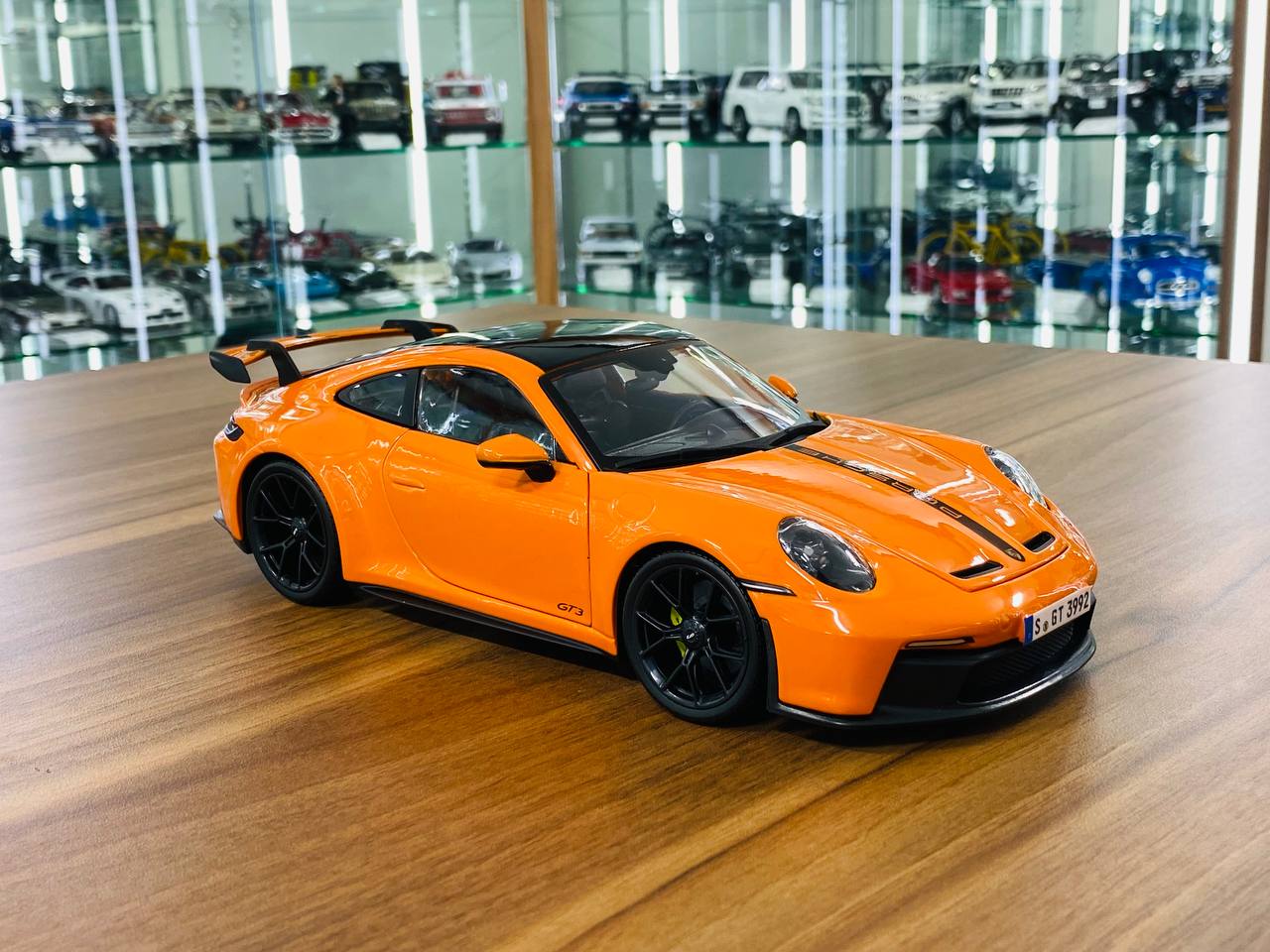 1/18 Diecast Maisto Porsche 911 GT3 Orange – dturman.com