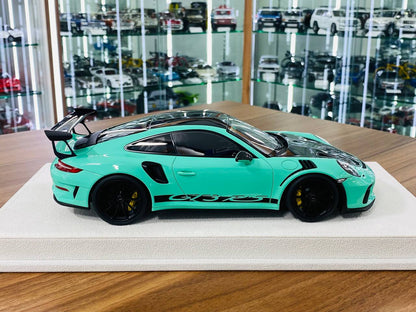 1/18 Resin Make Up Limited Edition Porsche 911 GT3 RS (2018) in Mint Green