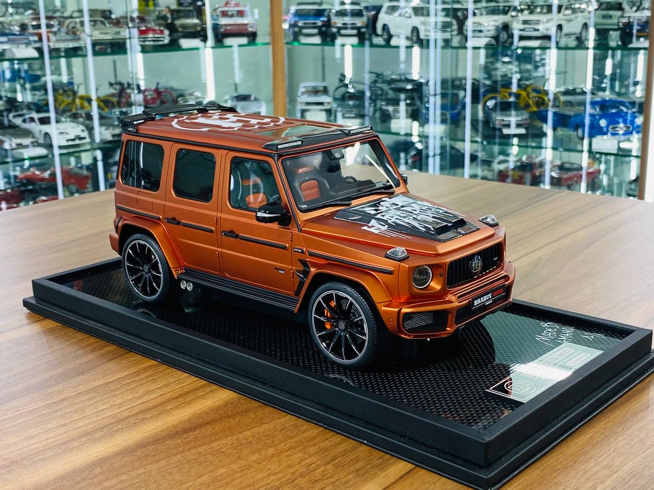 1/18 Resin MotorHelix Limited Edition Mercedes Benz BRABUS 800 HERMES by AMANO Bronze