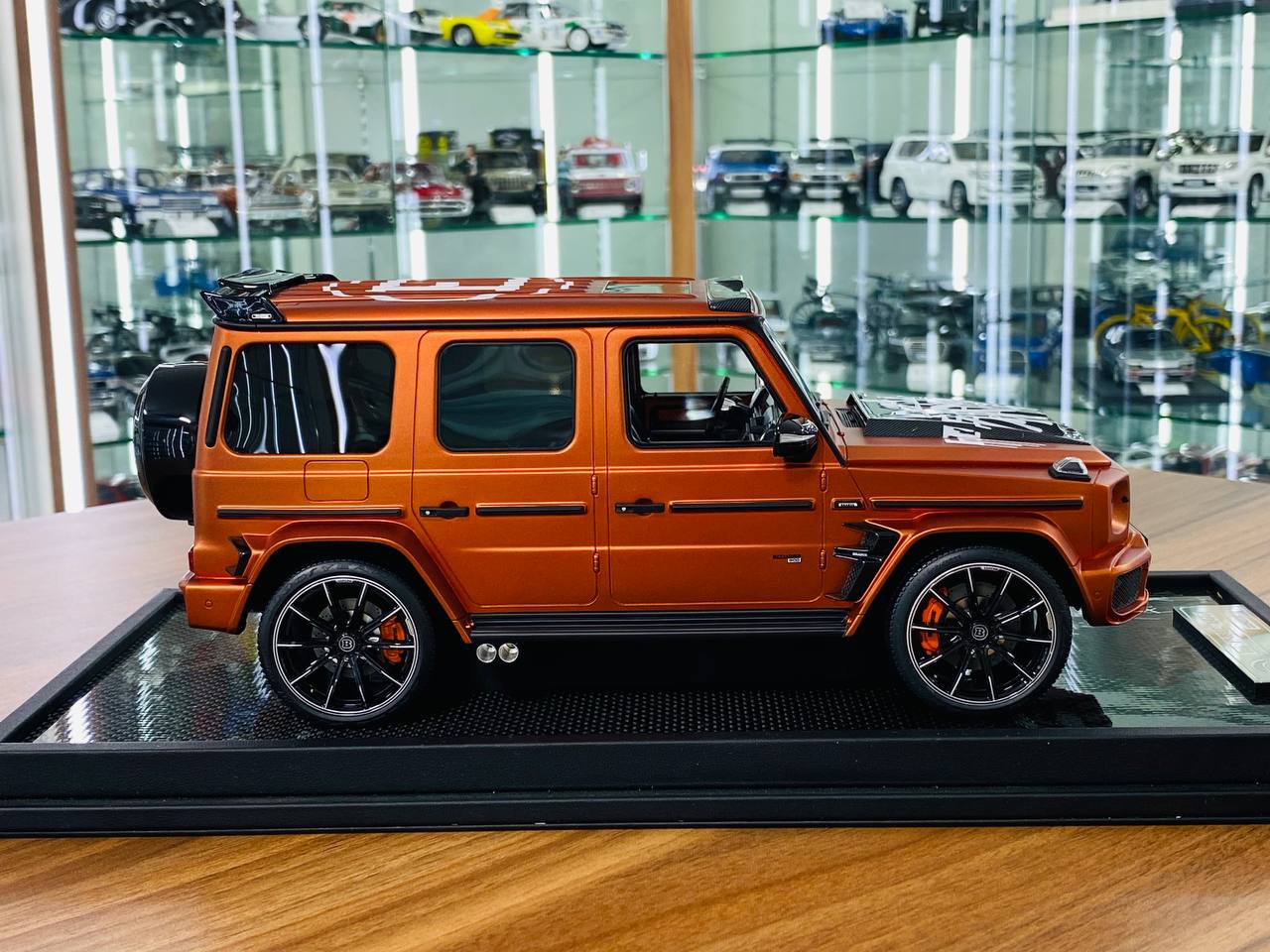 1/18 Resin MotorHelix Limited Edition Mercedes Benz BRABUS 800 HERMES by AMANO Bronze