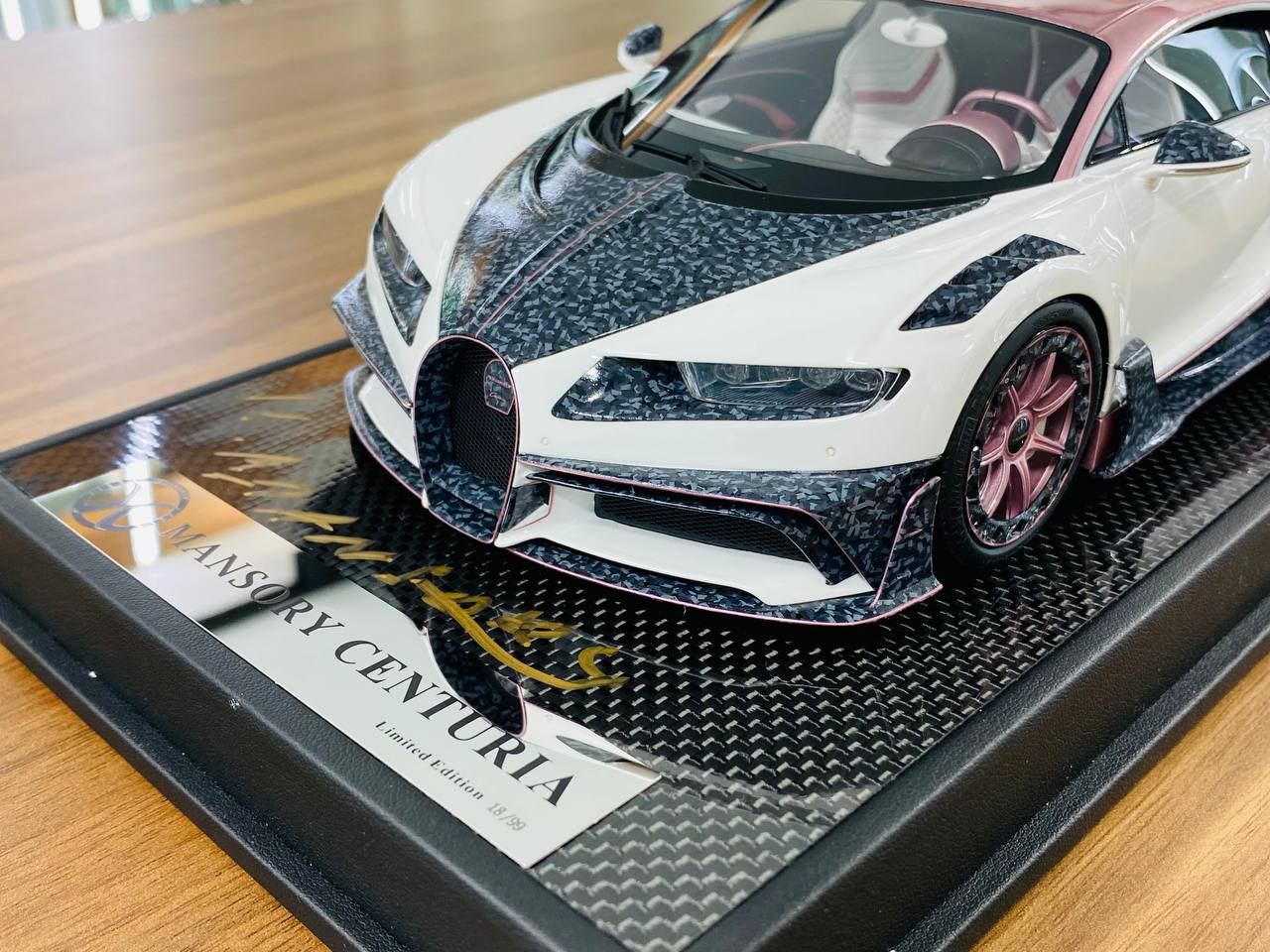 1/18 Resin Model Timothy & Pierre Limited Edition Bugatti Centuria Signed by Kourosh MANSORY White/Passion Pink