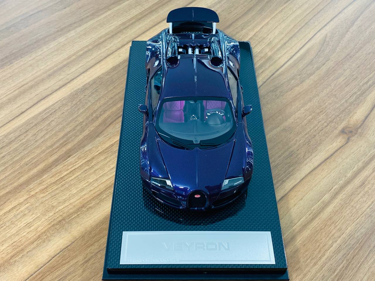 1/18 Resin Model - H&H Bugatti Veyron in Purple Carbon, Limited to 10 Pieces