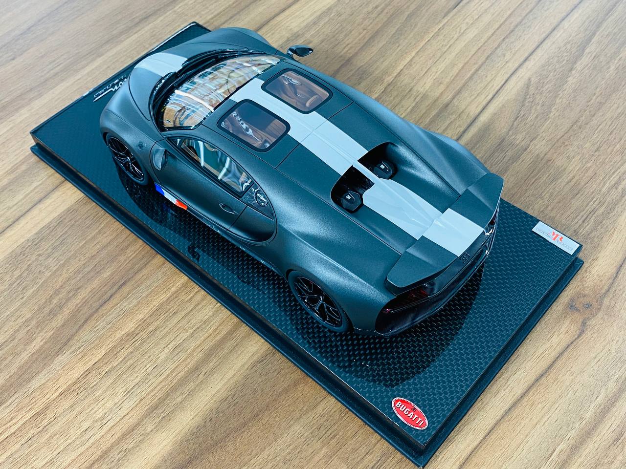 1/18 Resin - MR Collection Bugatti Chiron Sport in Matt Grey/White, Limited to 149 Pcs