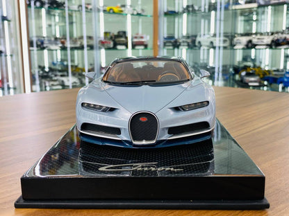 1/18 Resin - MR Collection Bugatti Chiron in Grey/Blue, Limited to 499 Pieces