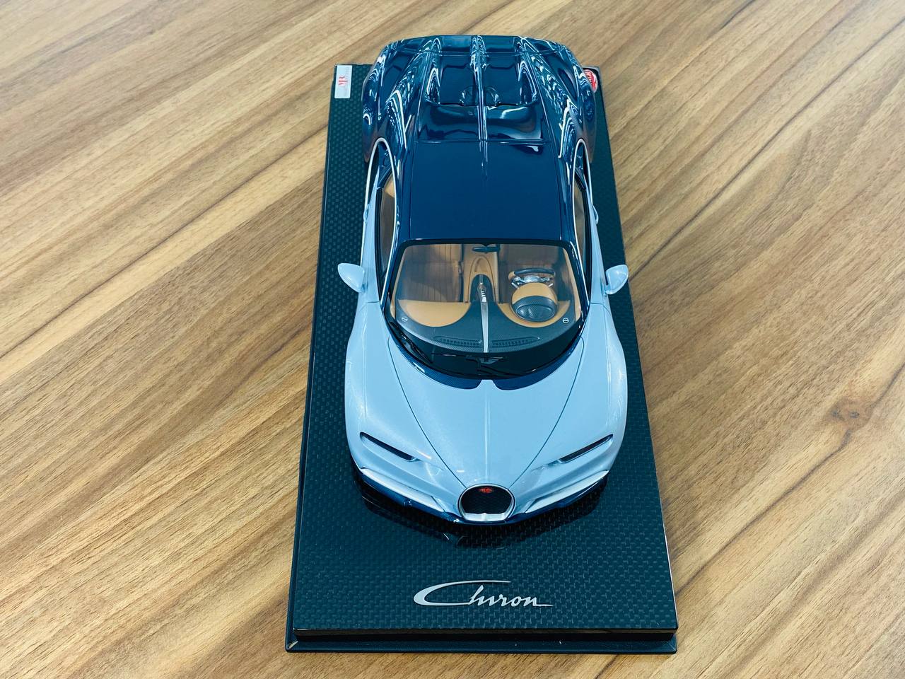 1/18 Resin - MR Collection Bugatti Chiron in Grey/Blue, Limited to 499 Pieces