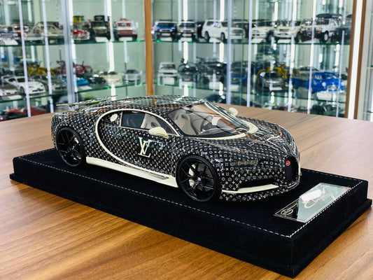 1/18 Resin - H&H Bugatti Chiron Sport LOUIS VUITTON in Fashion Style III LV Decal, Limited to 30 Pcs