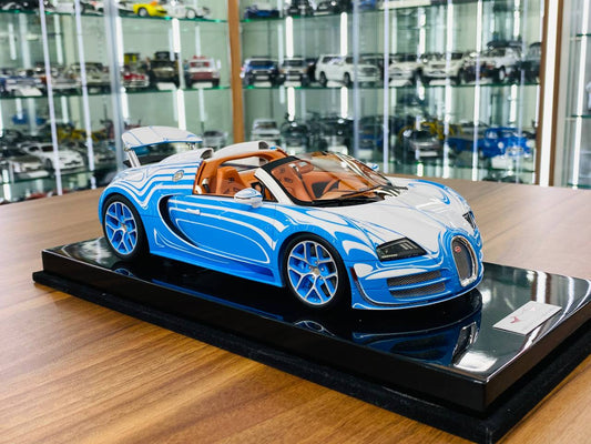 1/18 Resin - H&H Bugatti Veyron Grand Sport Vitesse 16.4 in White/Blue Brown, Limited to 66 Pieces