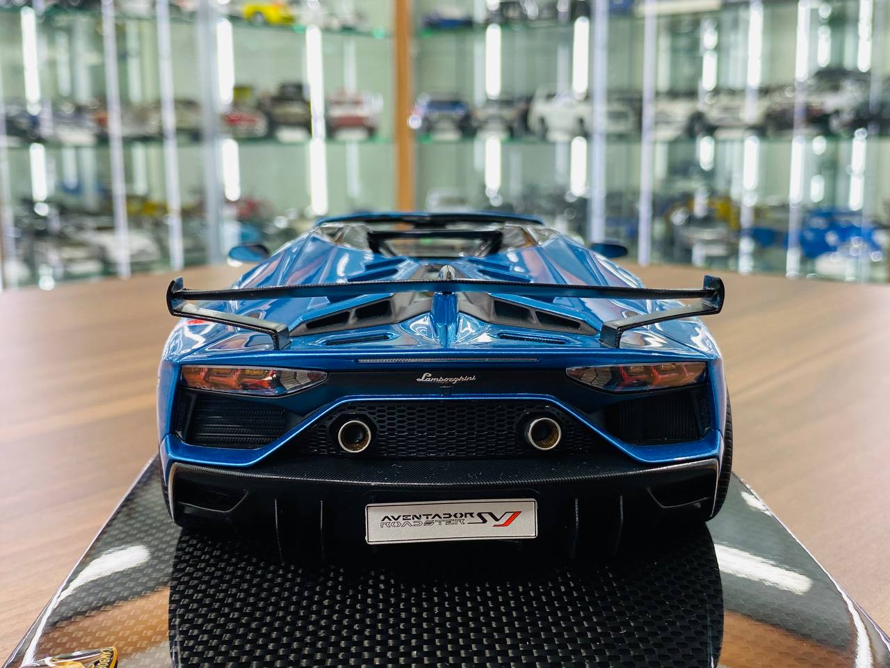 1/18 Resin Model MR Collection Lamborghini Aventador Roadster SVJ Blue